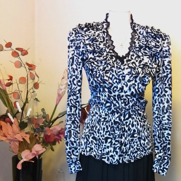NWOT NESS High Quality V Neck Ruffle Blouse Shirt Elegant Office Work Tops M 8 - Picture 5 of 6